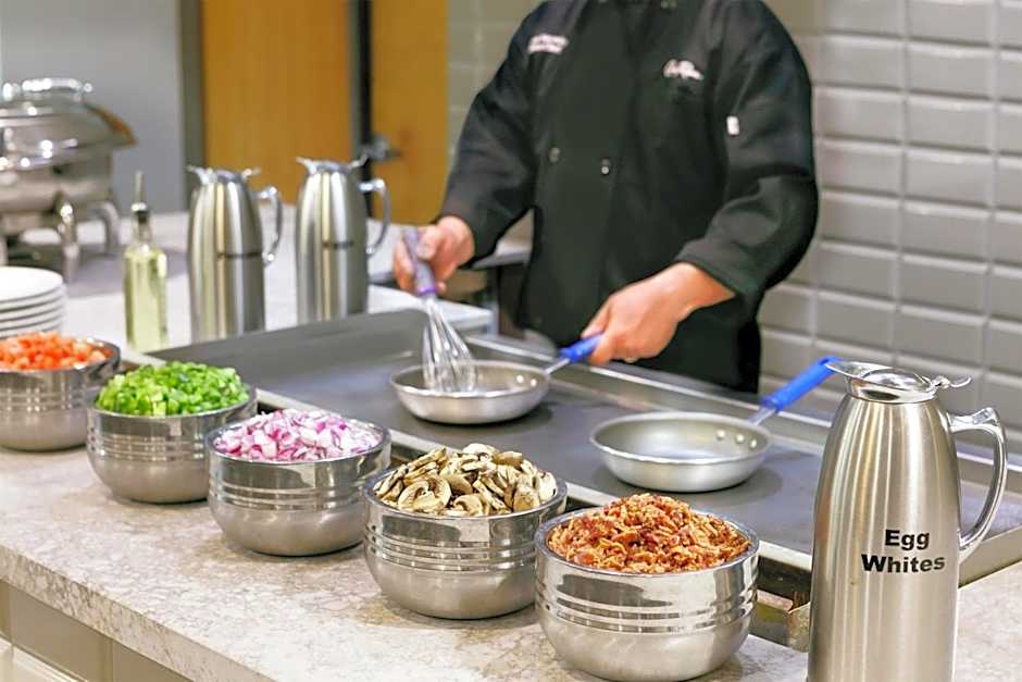 Embassy Suites by Hilton Philadelphia Valley Forge