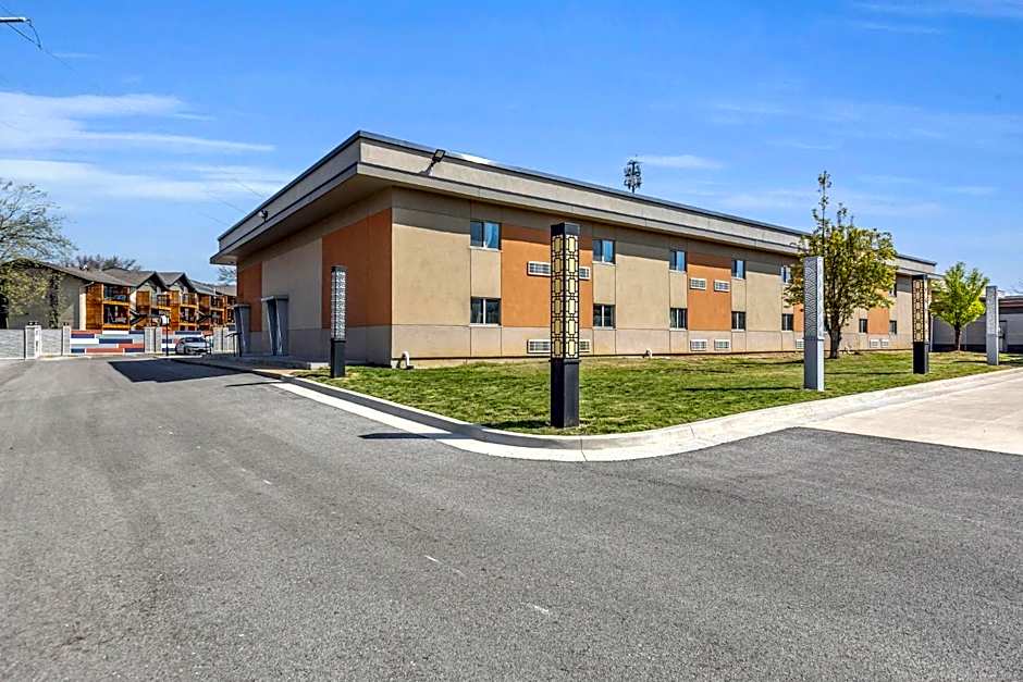 KC Inn Hotel Kansas City