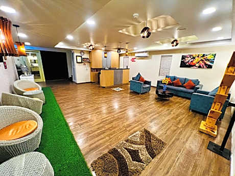 Galaxy Ivory Corporate Hotel