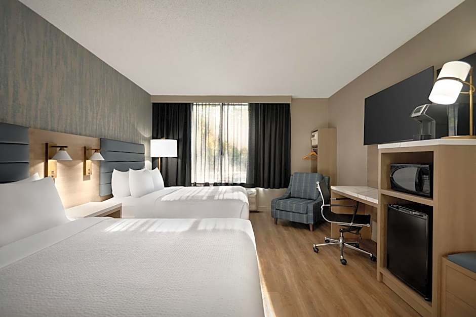 Radisson Hotel Montreal Airport
