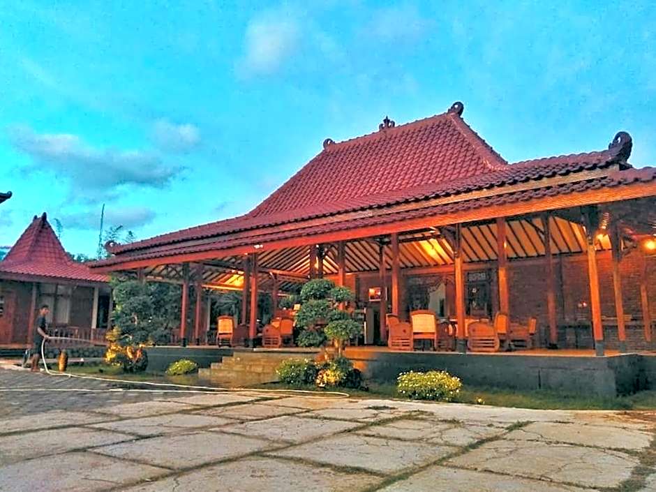 The Royal Joglo by ZUZU