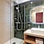 Hôtel Charlemagne by Happyculture