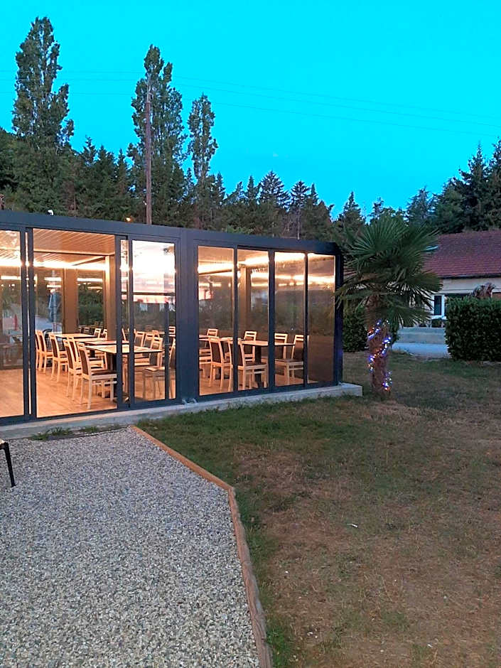 Hotel Martinez Grenay