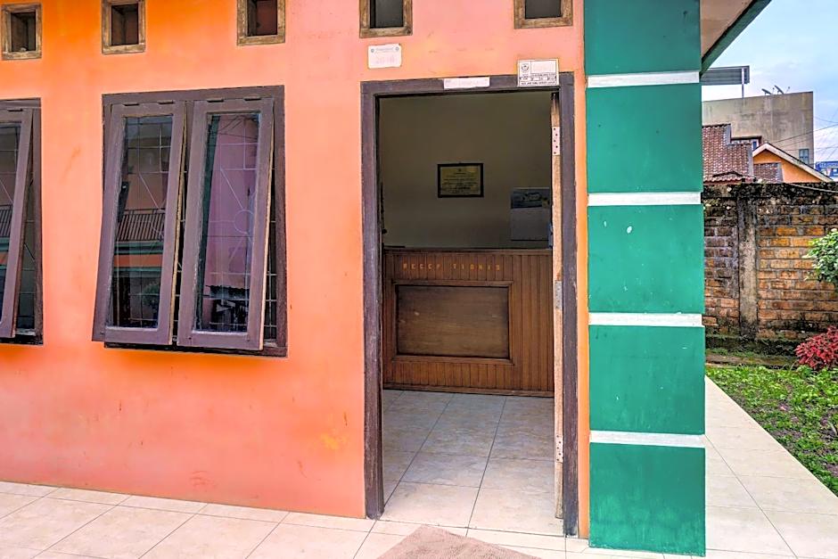 Capital O 92316 Wisma Widya Loka Pratama Near Futsal Tebing Gading