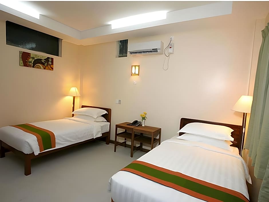 Hotel June Business Bed Breakfast