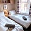 2 Bedroom Lakeview Lodge - Ensuite & Balcony Deck