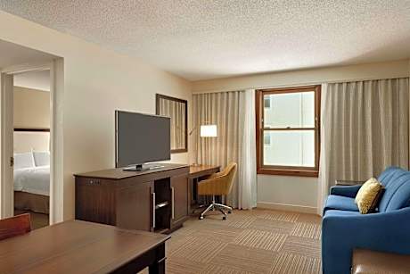Suite with Two Double Beds - Mobility/Hearing Accessible - Non-Smoking
