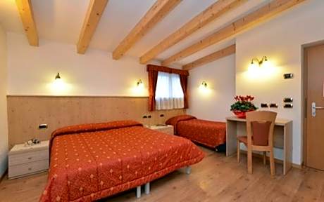 Double or Twin Room with Extra Bed