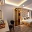 Luxury Airport Hotel By Zazzoni-İstanbul Airport