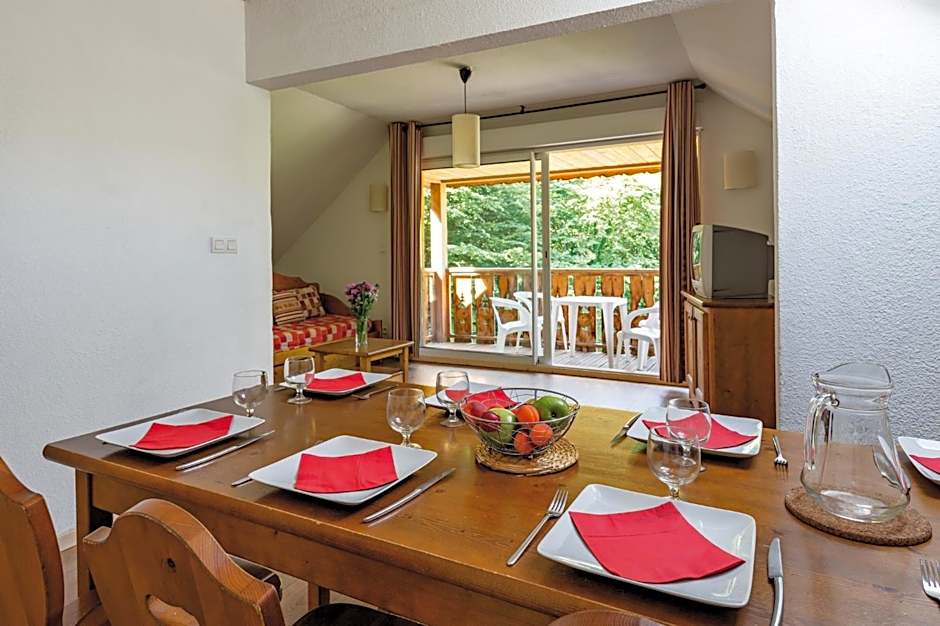 Lagrange Vacances Le Domaine des 100 Lacs