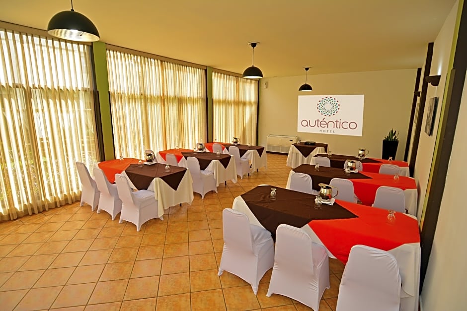 Auténtico Hotel
