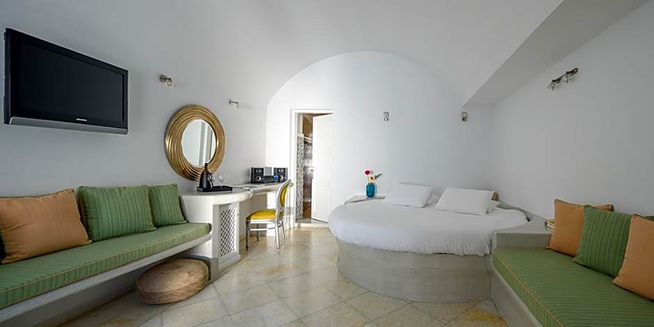 Pegasus Suites & Spa