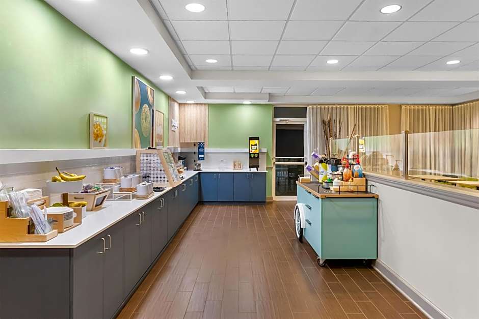 Spark by Hilton Dothan