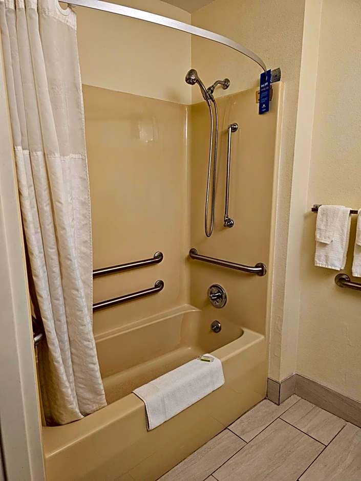Days Inn by Wyndham Ashland
