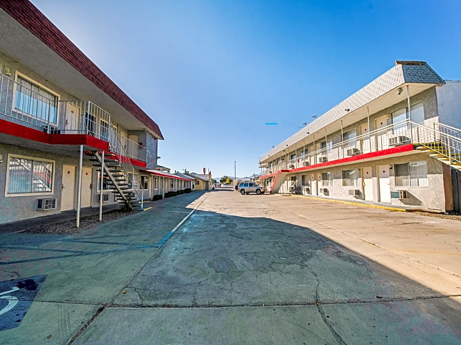 Rodeway Inn & Suites Ridgecrest