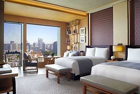 Double Room with Two Double Beds and City View - Club Lounge Access