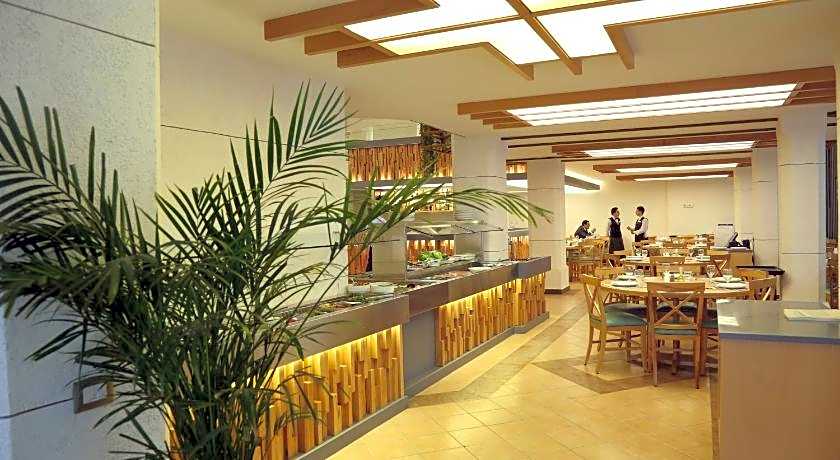 Golden Tulip Serenada Hamra Hotel