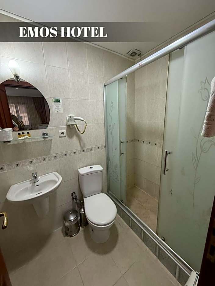 EMOS HOTEL
