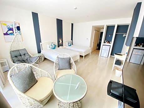 Deluxe Twin Room with Sea View