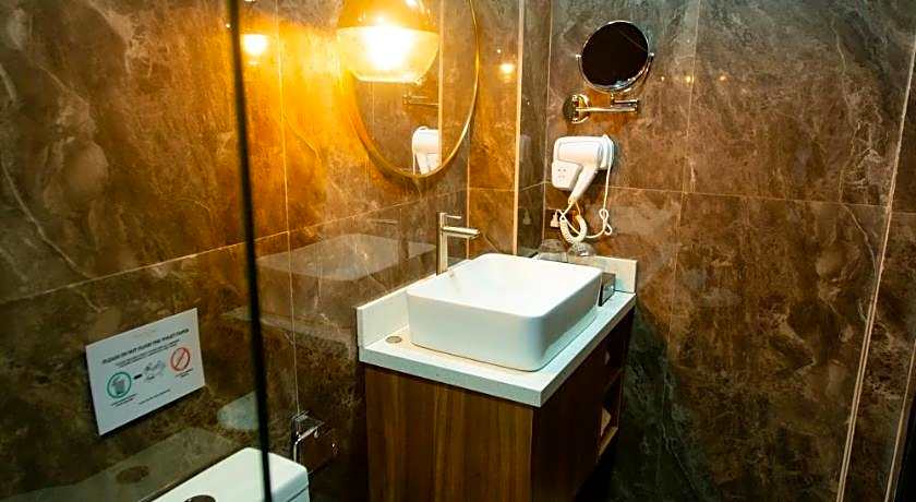 Rockfort Hotel