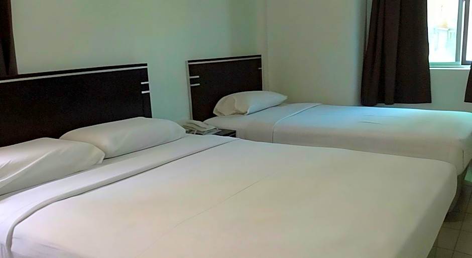 Hotel Tourist City Centre by HotSpot Essential