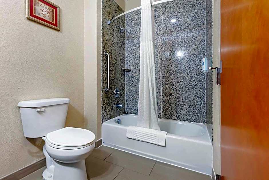 Comfort Inn & Suites Chesapeake