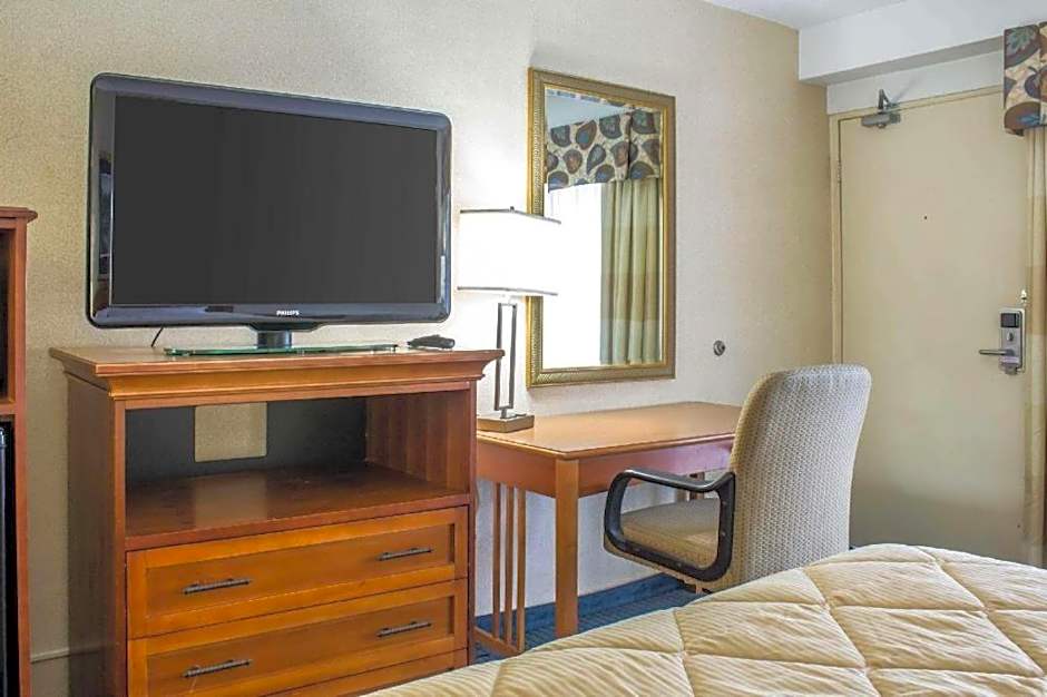 Lifestyle Inn Cedar Falls