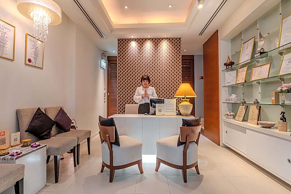 Night Hotel Bangkok - Sukhumvit 15 