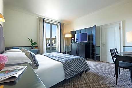 Premier Room