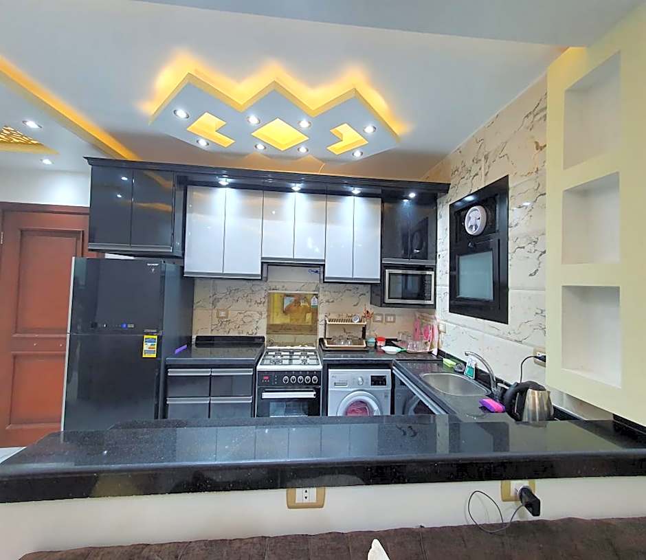 شاليه على البحر بورتوسعيد