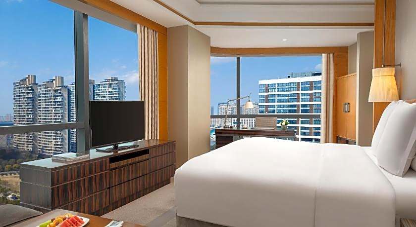 Pullman Haining