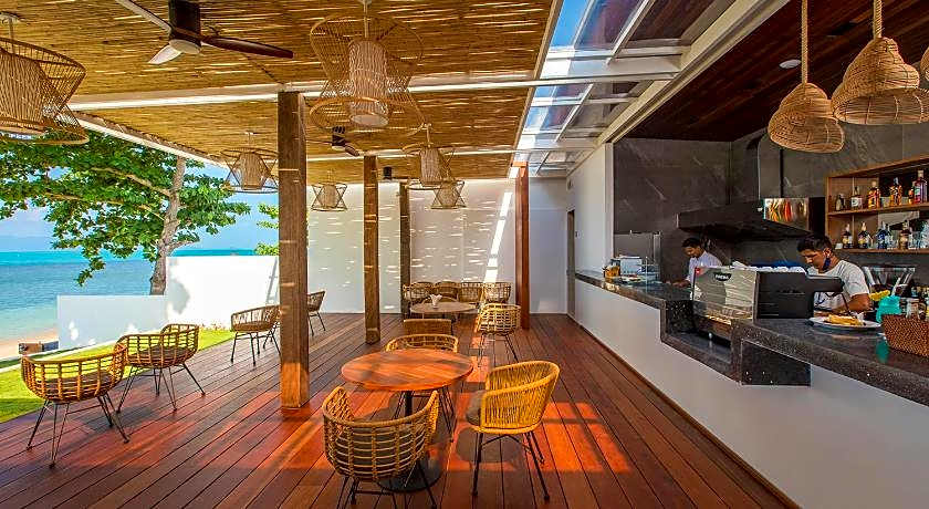 White Whale Beachfront Pool Villa