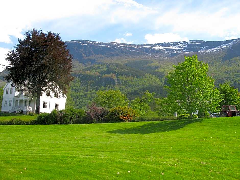Hardanger Hostel B&B