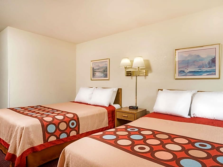 AmericInn by Wyndham Tomahawk