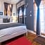 Henry Norman Hotel