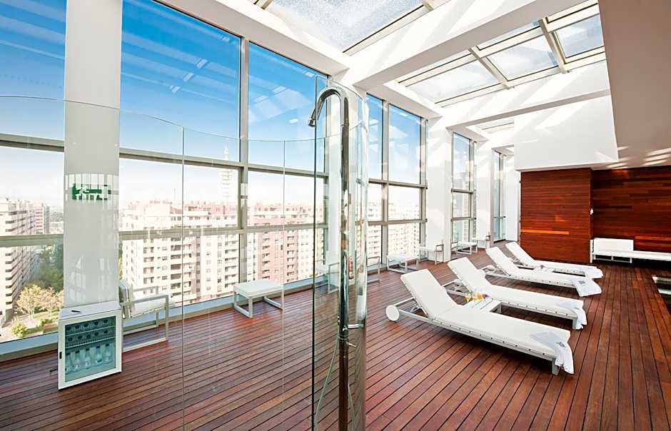 Hotel Reina Petronila