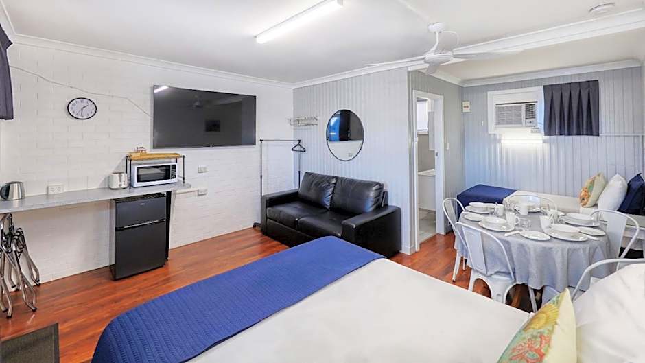 Almare Tourist Motel