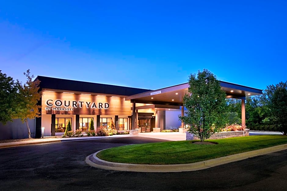 Courtyard By Marriott Chicago Highland Park/Northbrook