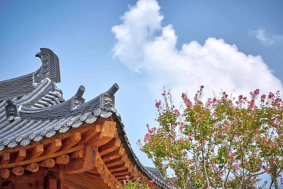 Hanok Hotel Namwonyechon By Kensington