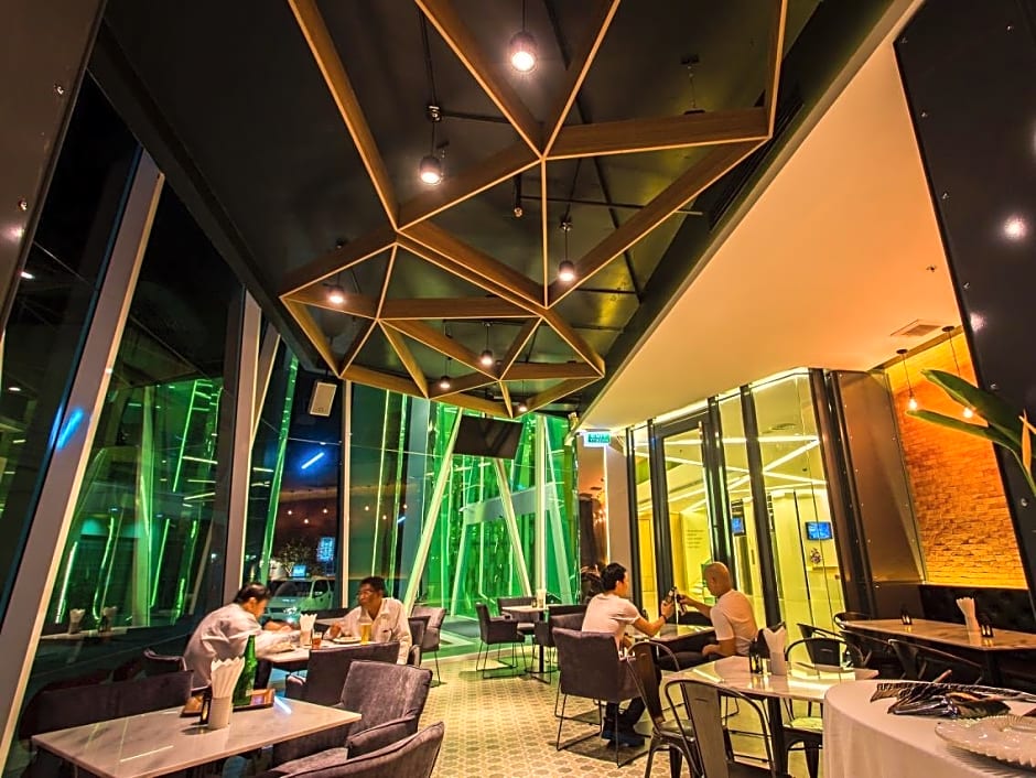 Crystal Hotel Hat Yai