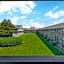 Quality Inn & Suites At Coos Bay