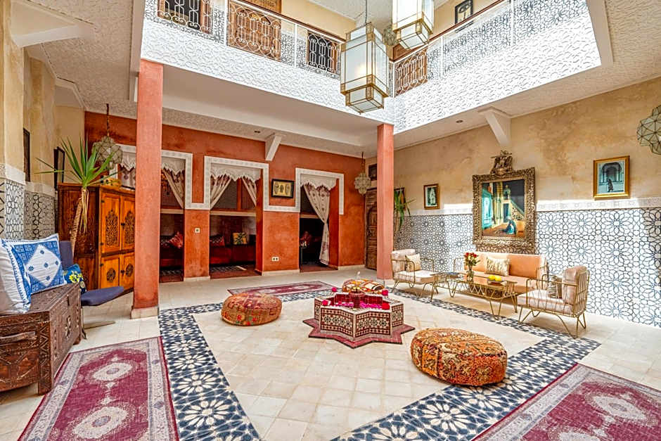 Riad 7 chambres - Petit dejeuner gratuit