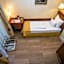Pension Opera Suites I Self Check In I AC in all rooms