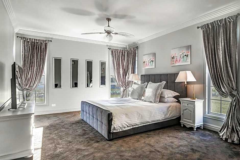 Leogate Estate Villas