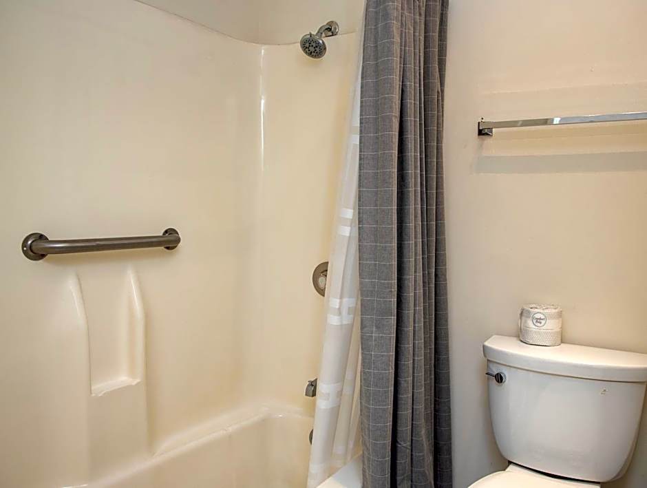 The Occidental Lodge