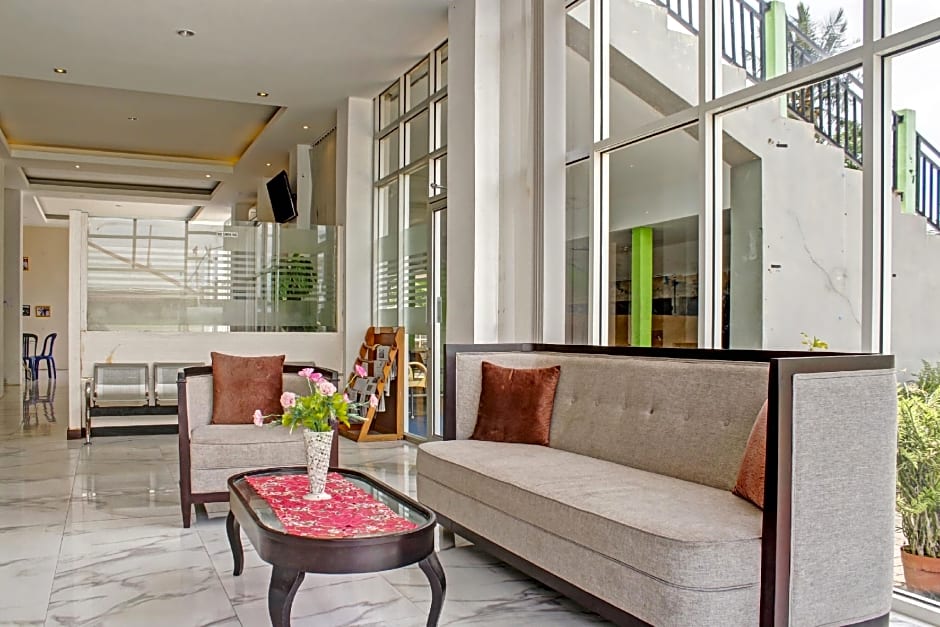 OYO 90112 Hotel Permata Inn