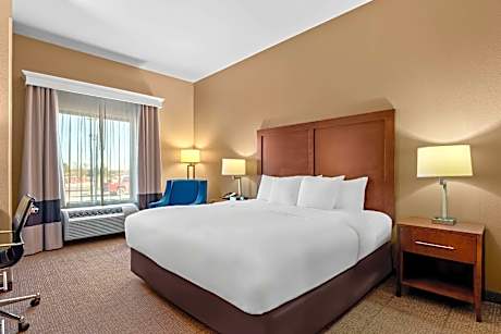 King Room - Accessible/Non-Smoking