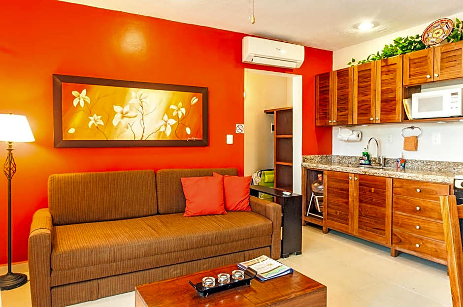 Abbey Del Sol - Beach-steps condos