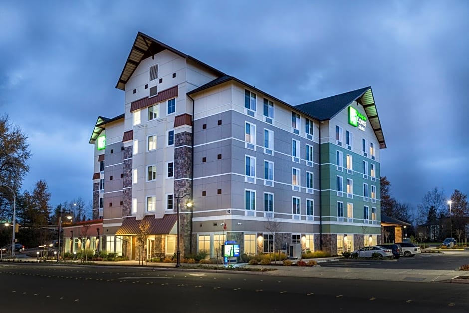 Holiday Inn Express & Suites Seattle South - Tukwila