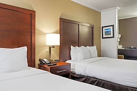 Double Room with Two Double Beds - Non-Smoking